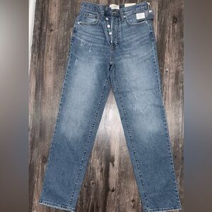 Universal Thread Women's Straight Leg Jeans in Blue